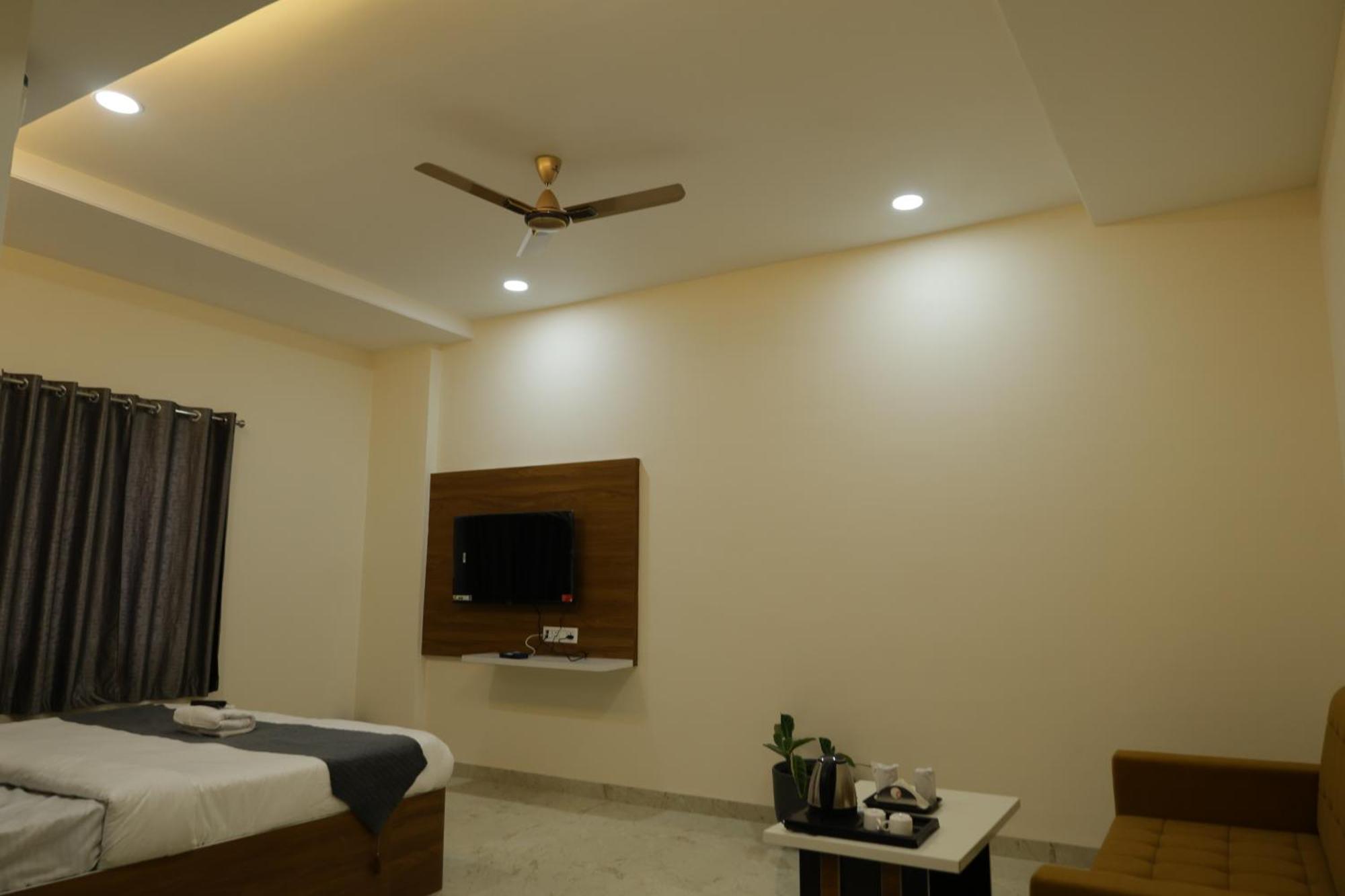 Hotel The Prime Land Hoshangabad 외부 사진